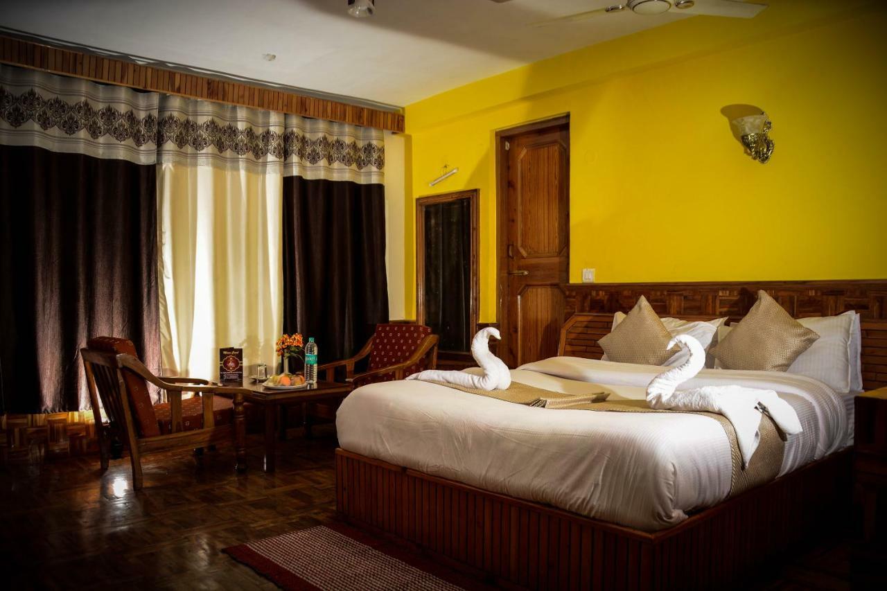 Hotel Rajhans Manali Manāli Exterior foto